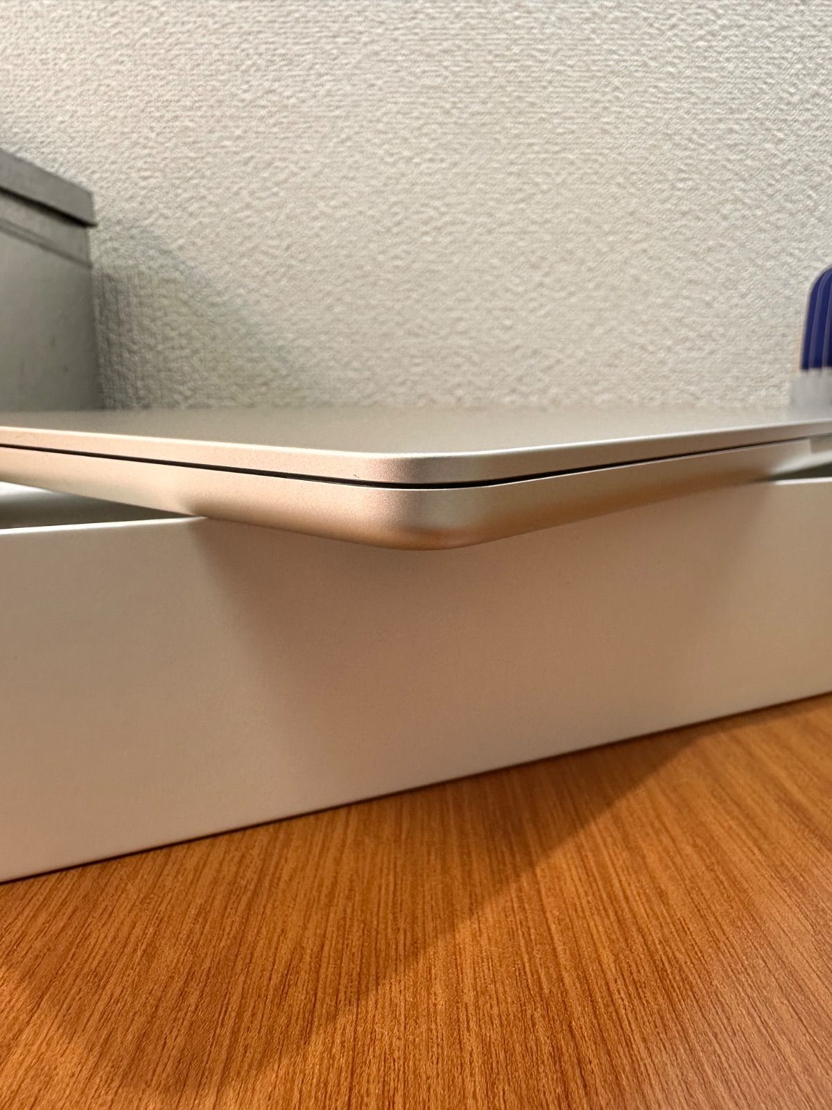 【正規品】MacBookAirM2 13.6型MC7W4J/A RJ2J7 Apple MacBook Air Liquid Retinaディスプレイ 13.6 MC7W4J/A