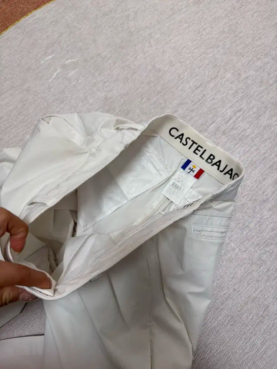 インチ