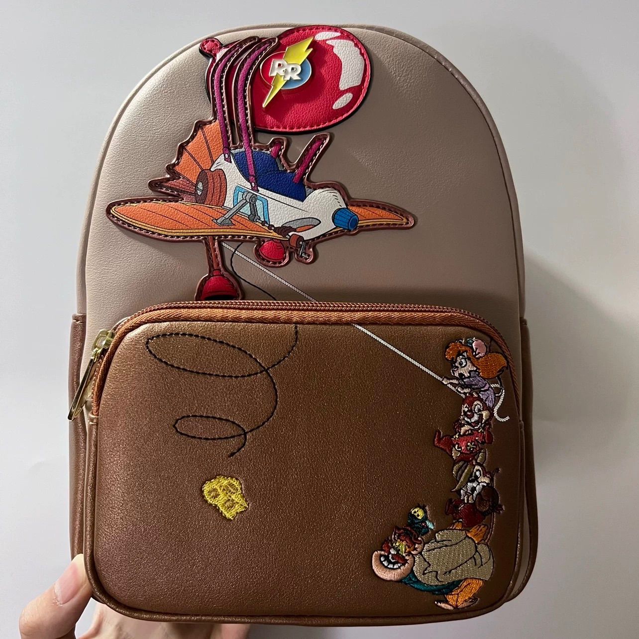 【未使用品】ディズニーdisney × ラウンジフライ loungefly チップとデール mini バックパック