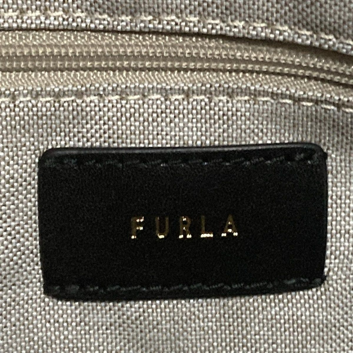 ショルダーバッグ -