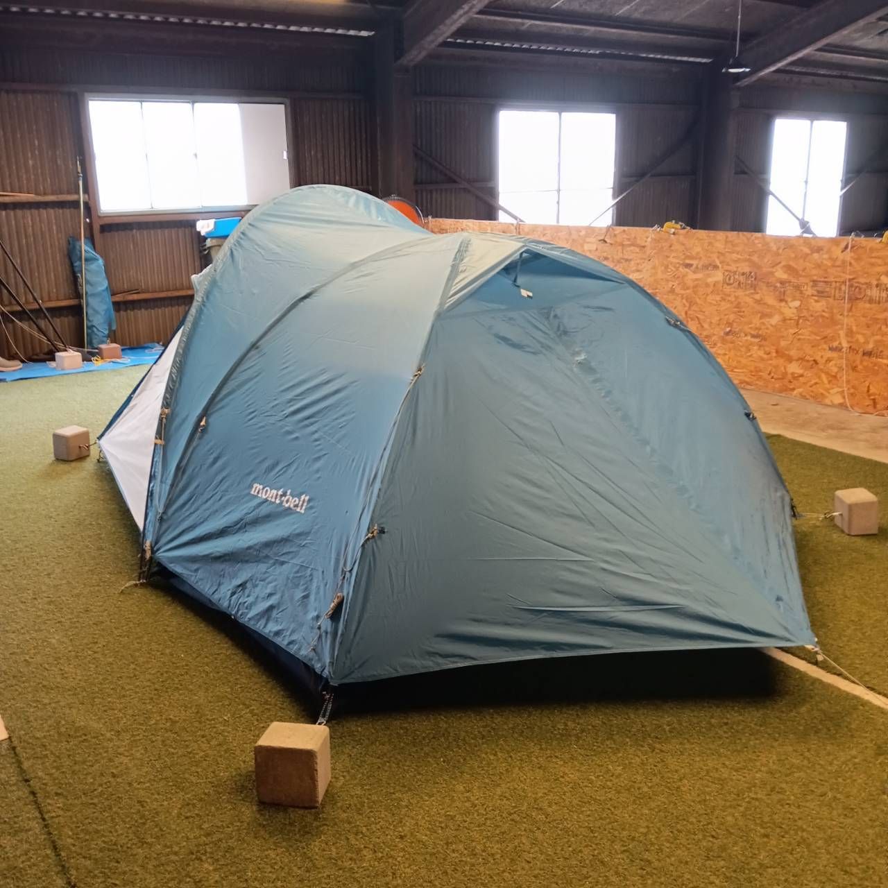 品質保証 ！ mont-bell モンベル クロノスキャビン 2 サックス 丁寧