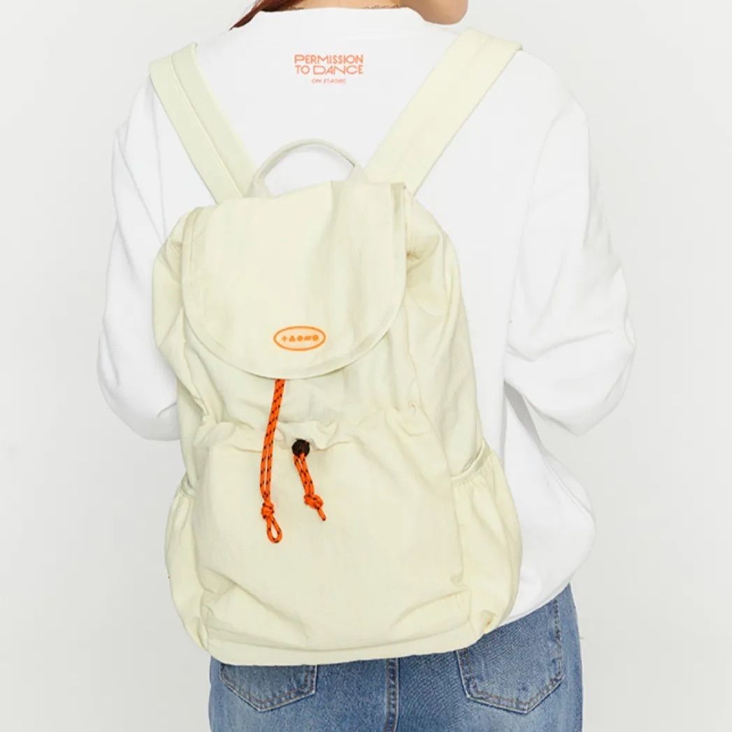 新品>BTS 公式 PTD BACKPACK(ivory)バックパック - メルカリ