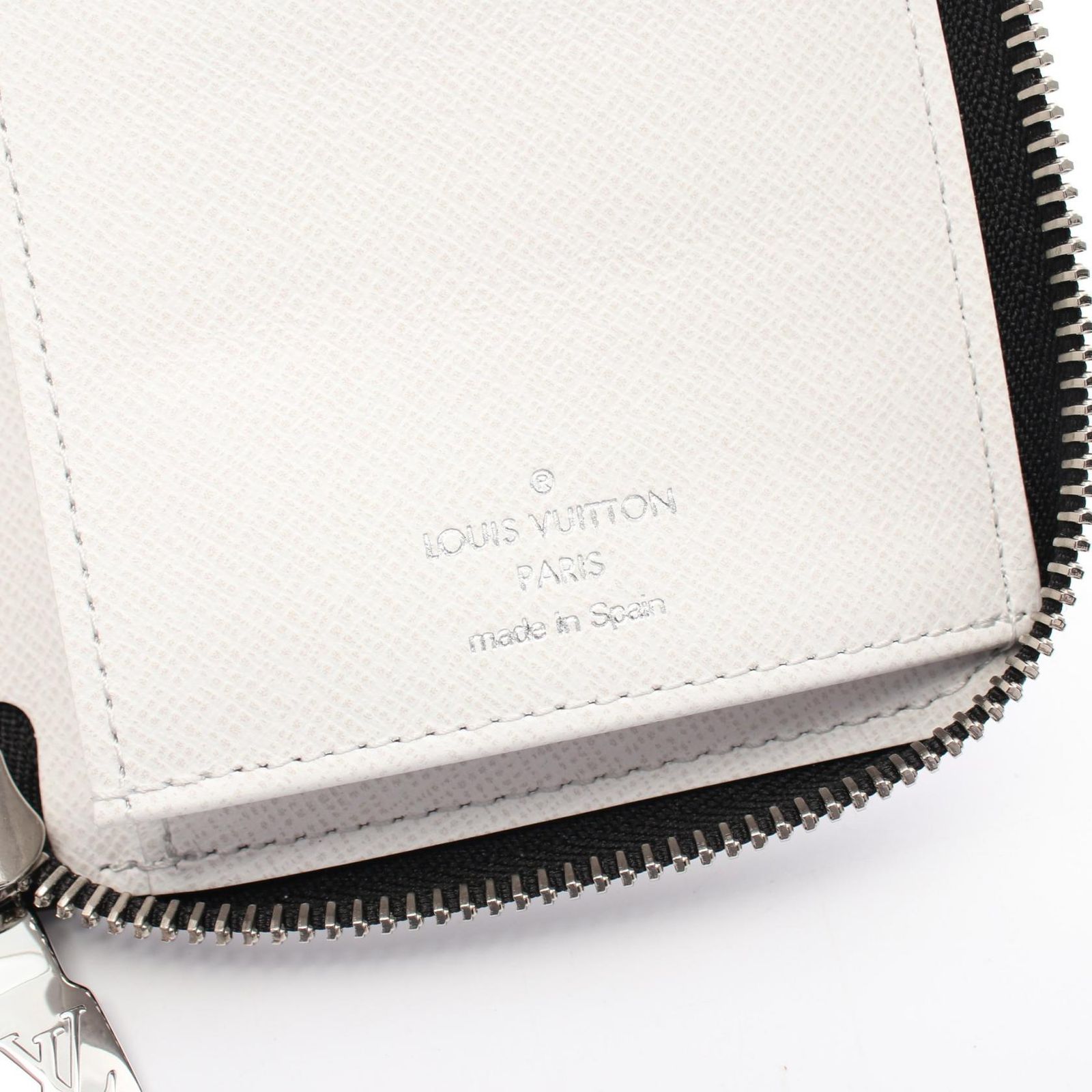ルイ・ヴィトン LOUIS VUITTON ラウンド長財布 ジッピーウォレット
