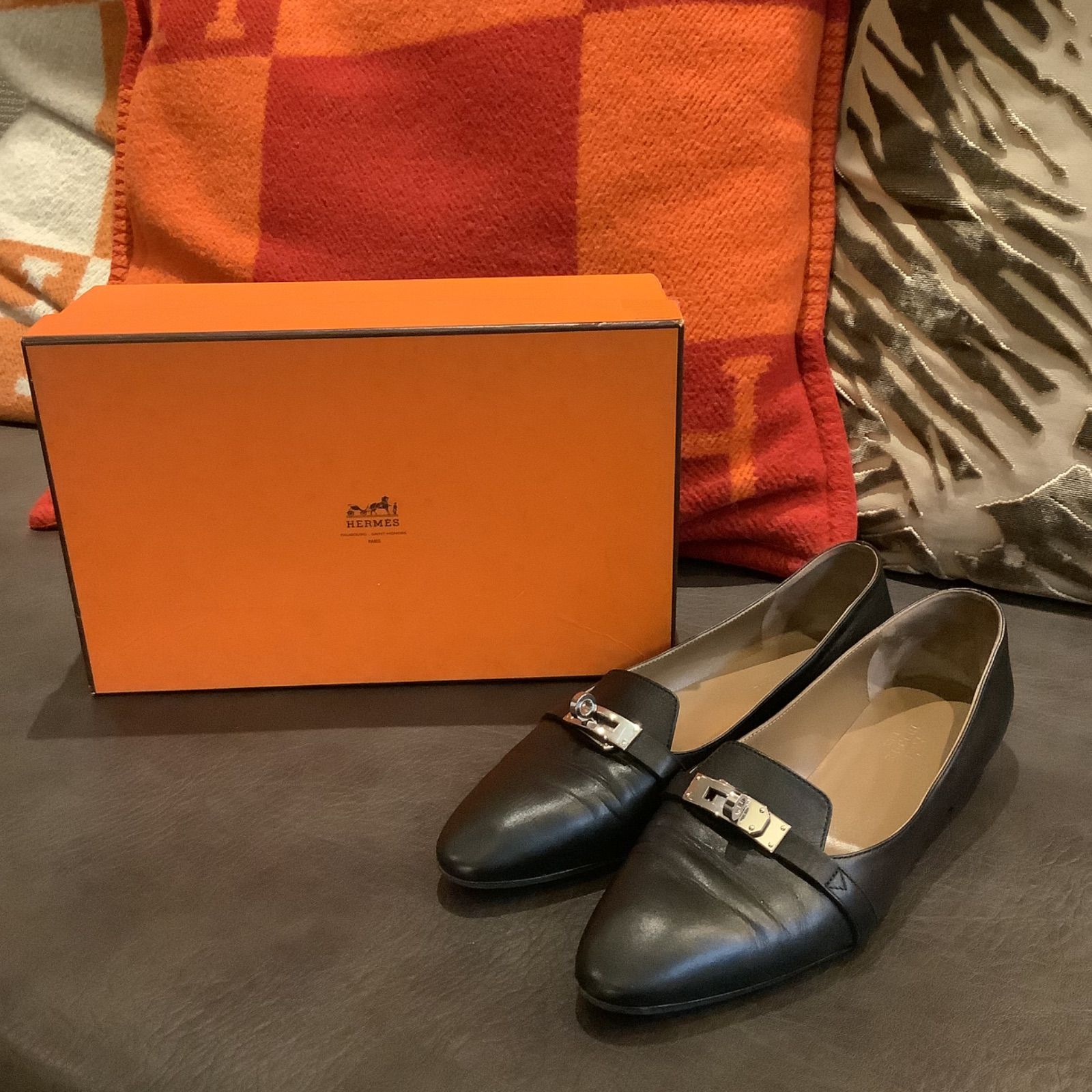 エルメス HERMES サンジェルマンケリー フラット シューズ シルバー