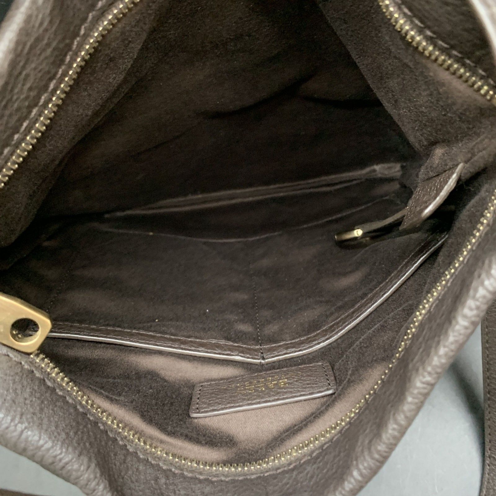 P456　美品 BALLY バリー サコッシュ ショルダーバッグ 斜め掛け マチなし レザー ダークブラウン 茶 レッド 赤 P456 美品 BALLY バリー サコッシュ ショルダーバッグ 斜め掛け マチ