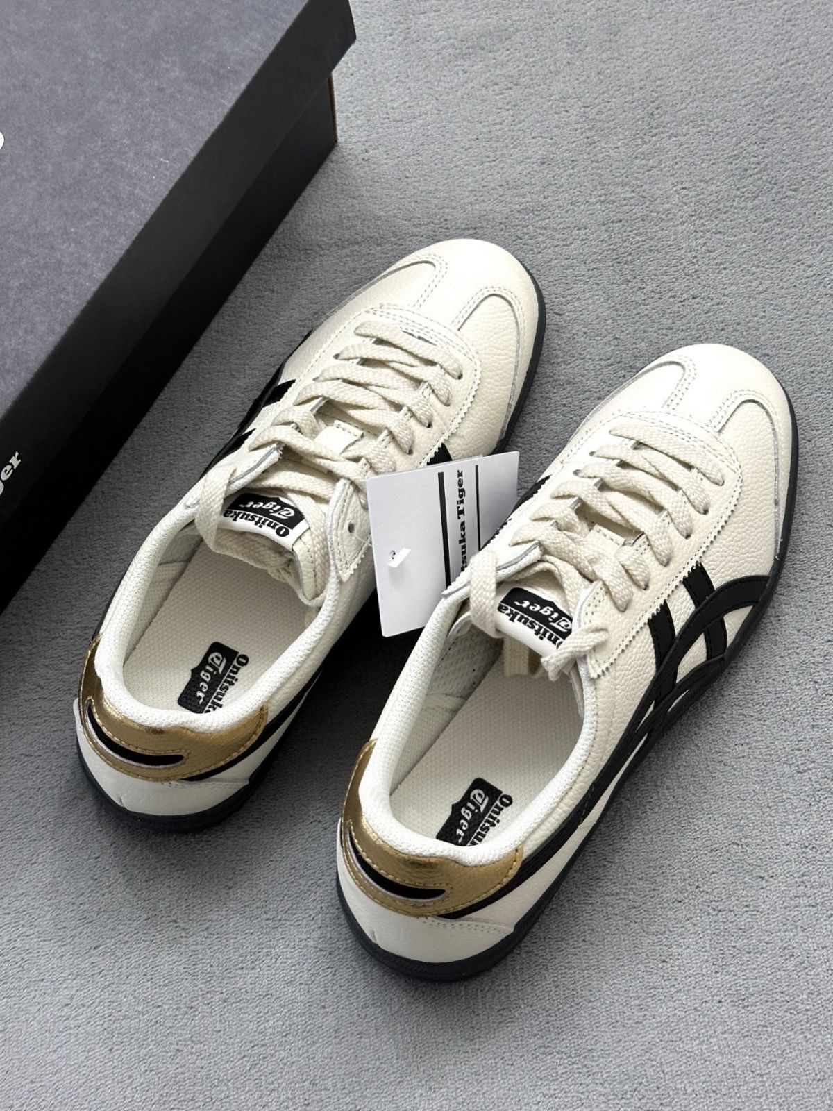 新品未使用 Onitsuka Tiger Tokuten オニツカタイガー