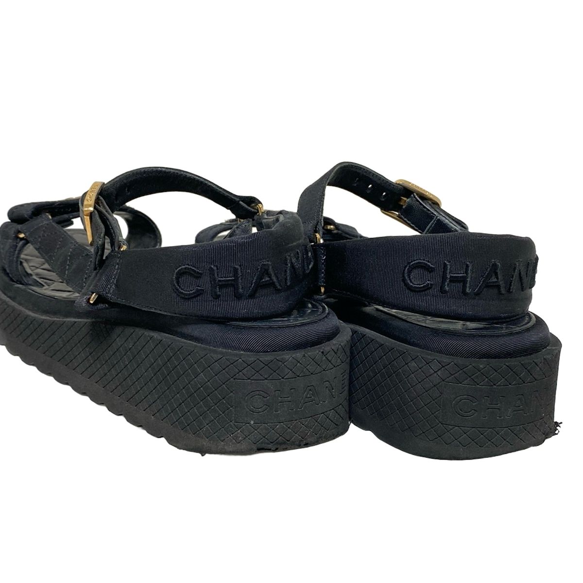 【夏に必ずほしい！】CHANEL サンダル レザー チェーン CHANEL(シャネル) サンダル 36c レディース - G38880 黒