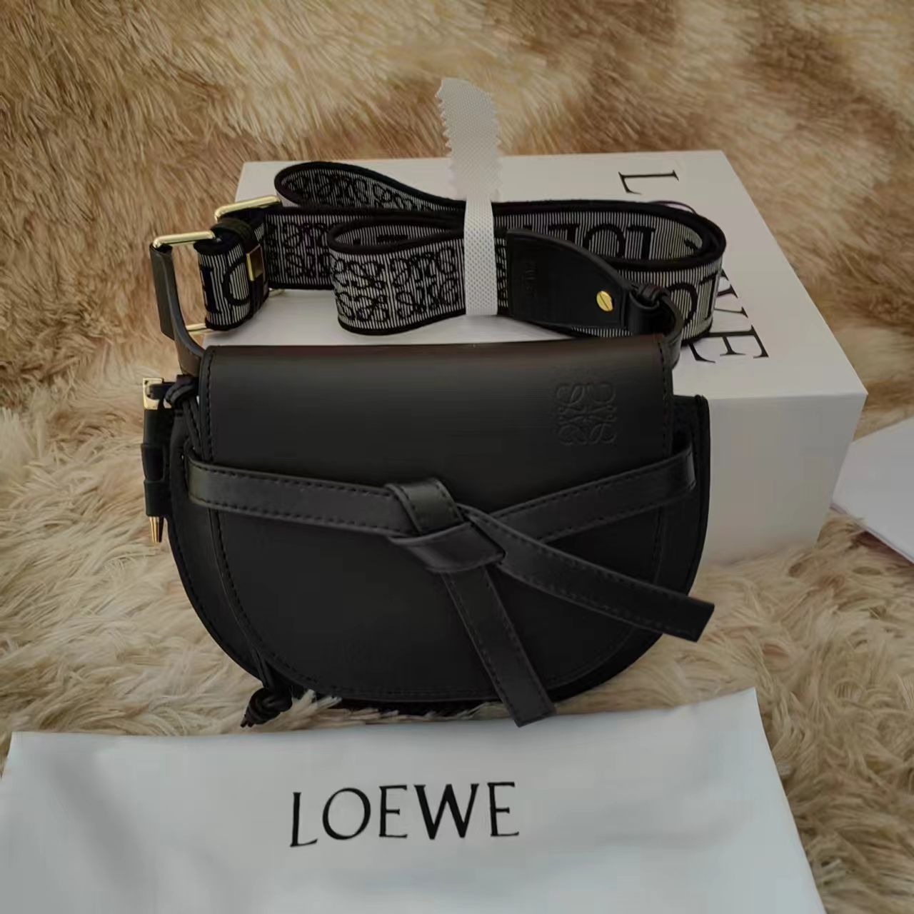 ロエベ LOEWE ショルダーバッグ