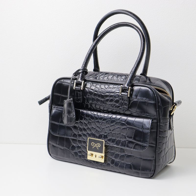 アニヤハインドマーチ  クロコ型押し　カーカー  ボストンバッグ　 ブラック アニヤハインドマーチ カーカボストンバッグ 黒 アニヤハインド