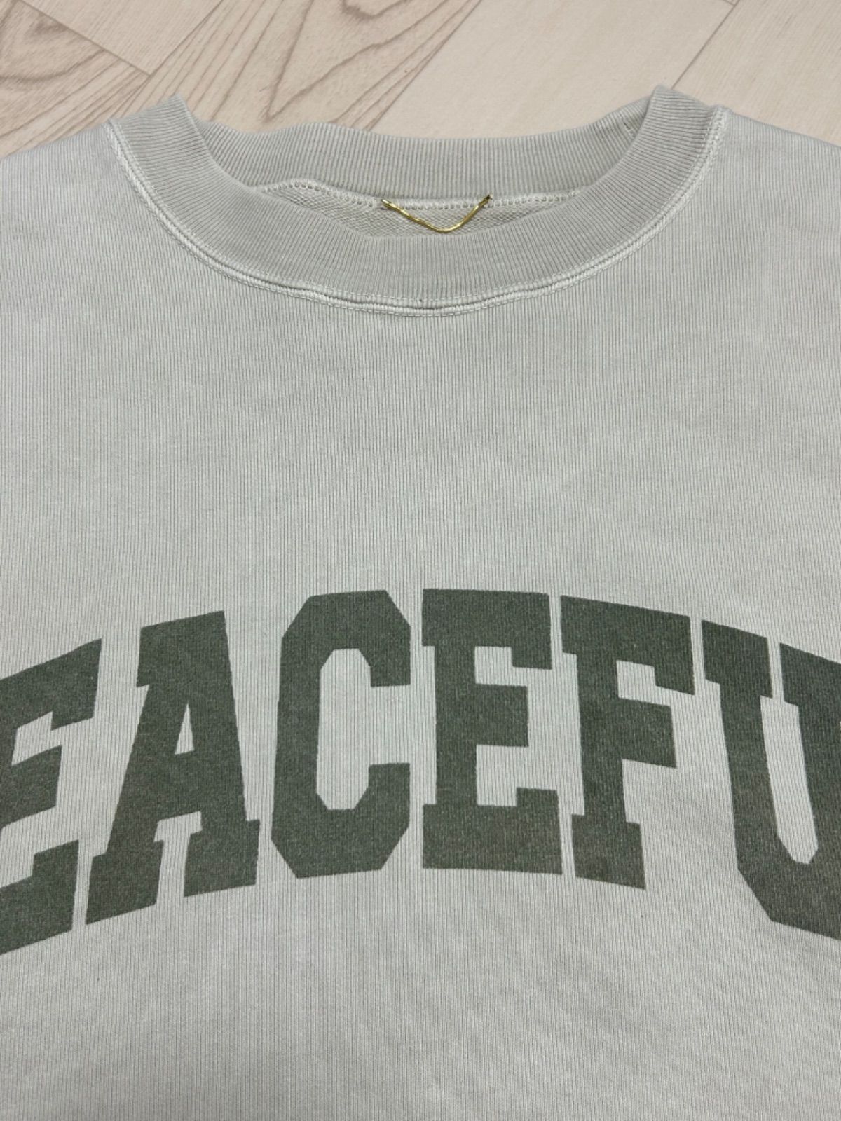 ドゥーズイエムクラス★PEACEFULプリントオーバーサイズスウェット ドゥーズイエムクラス☆PEACEFULプリントオーバーサイズスウェット
