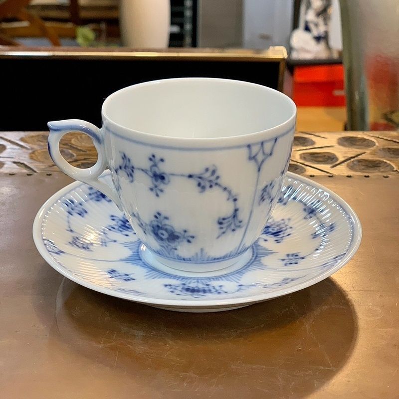 ロイヤルコペンハーゲン ブルーフルーテッド プレイン コーヒーカップ