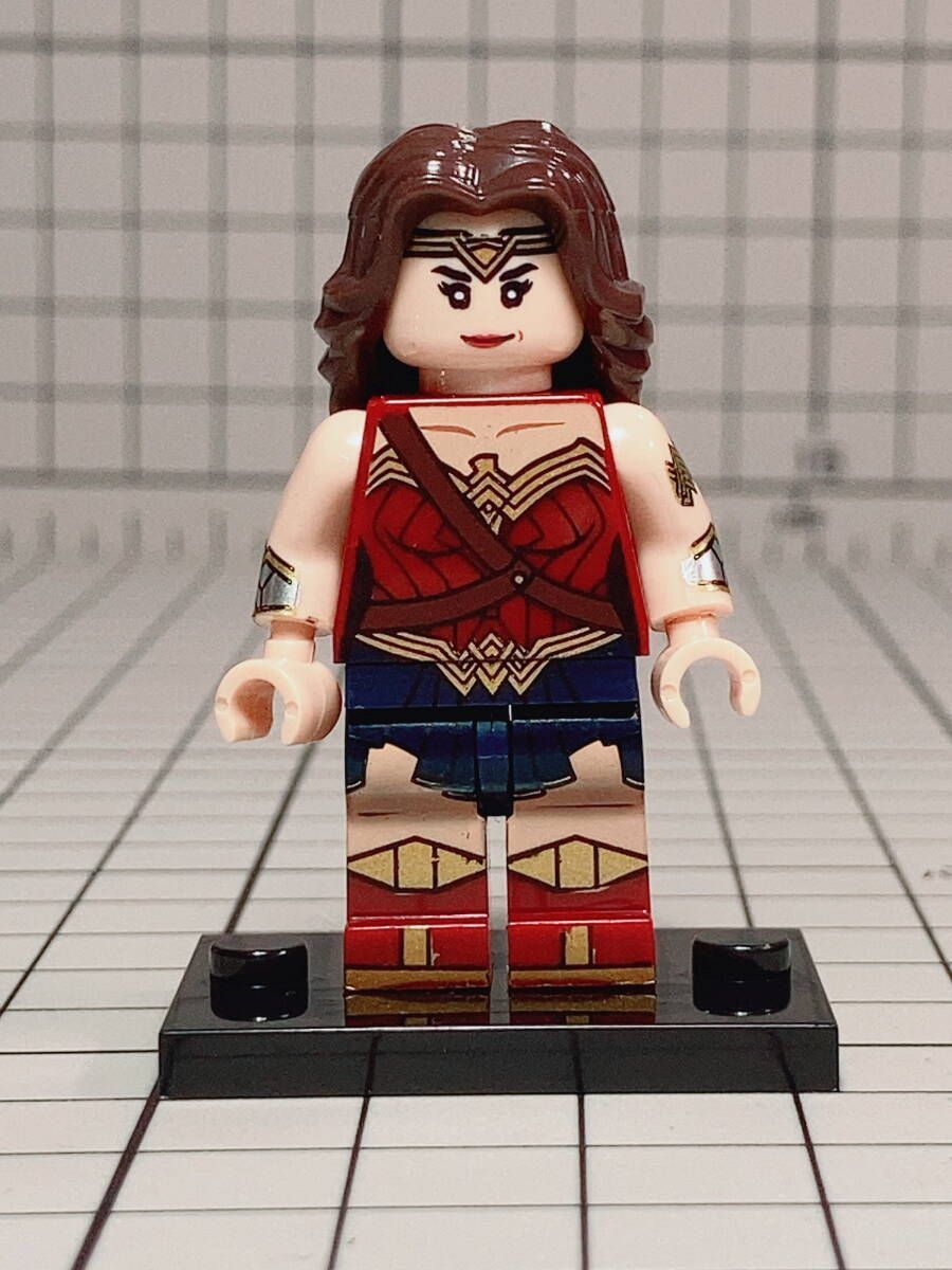 ワンダーウーマン （ジャスティス・リーグ） レゴ 互換:カスタム
