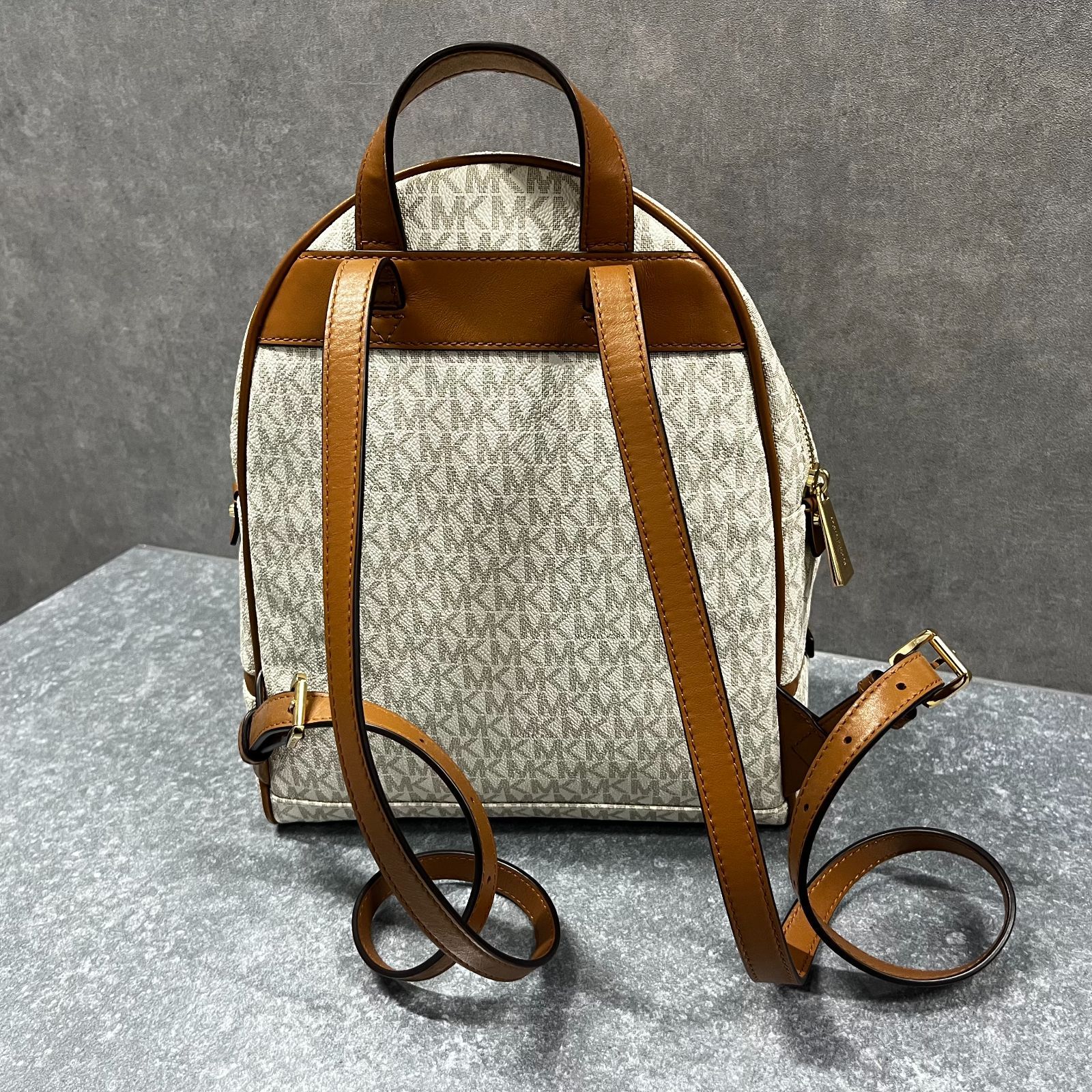 ◎J251【未使用】MICHAEL KORS マイケルコース RHEA ZIP MD BACKPACK