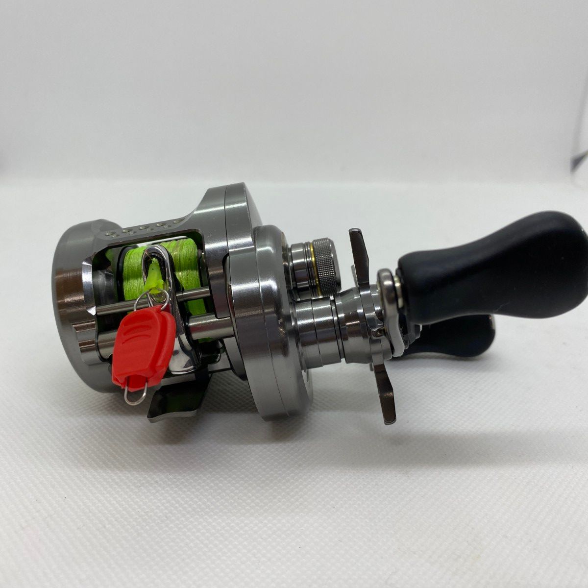 ΨΨSHIMANO シマノ ベイトリール 17カルカッタ コンクエストBFS