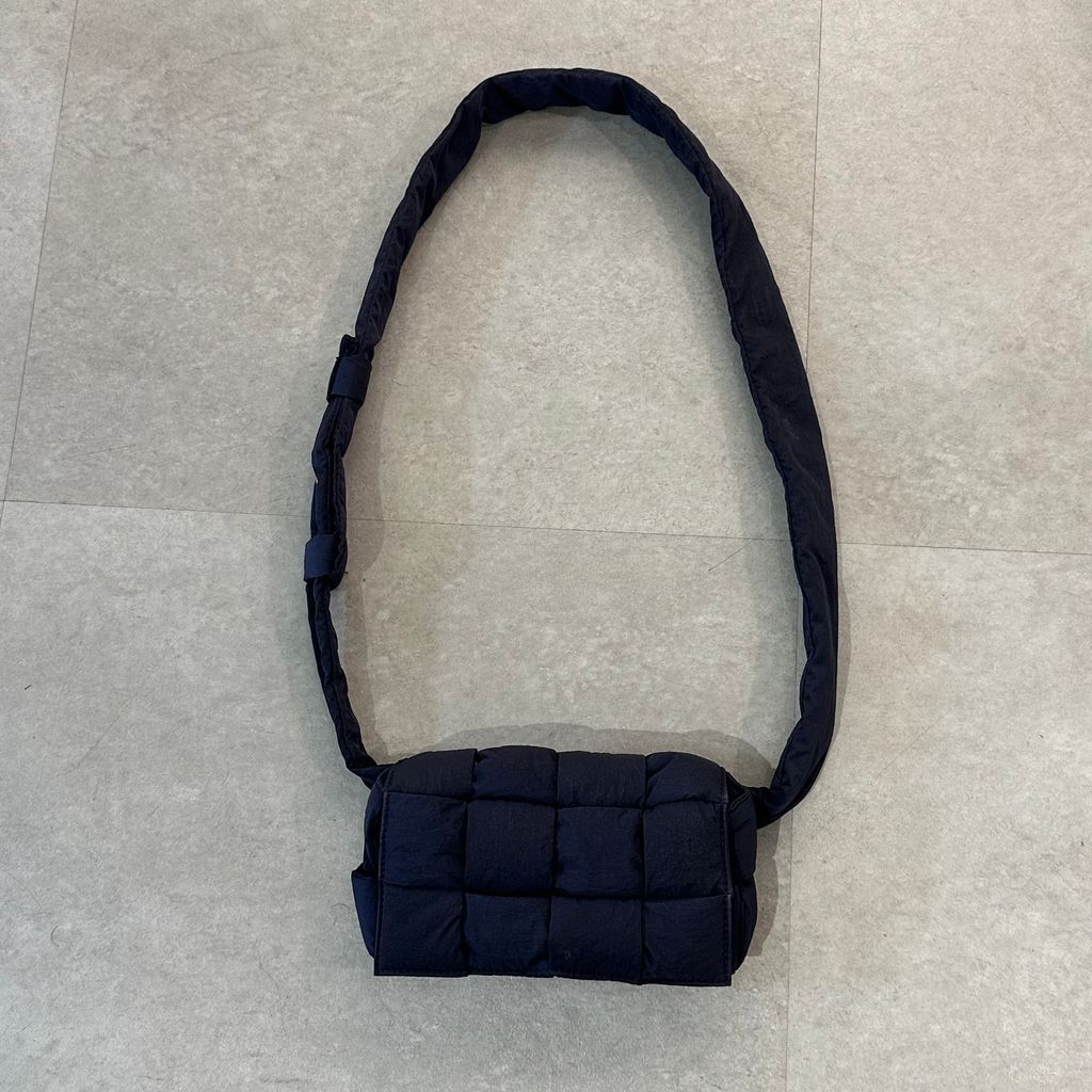 ボッテガ ヴェネタ パデットカセット イントレチャートショルダーバッグ BOTTEGA VENETA☆スモール パデッド カセット イントレチャート