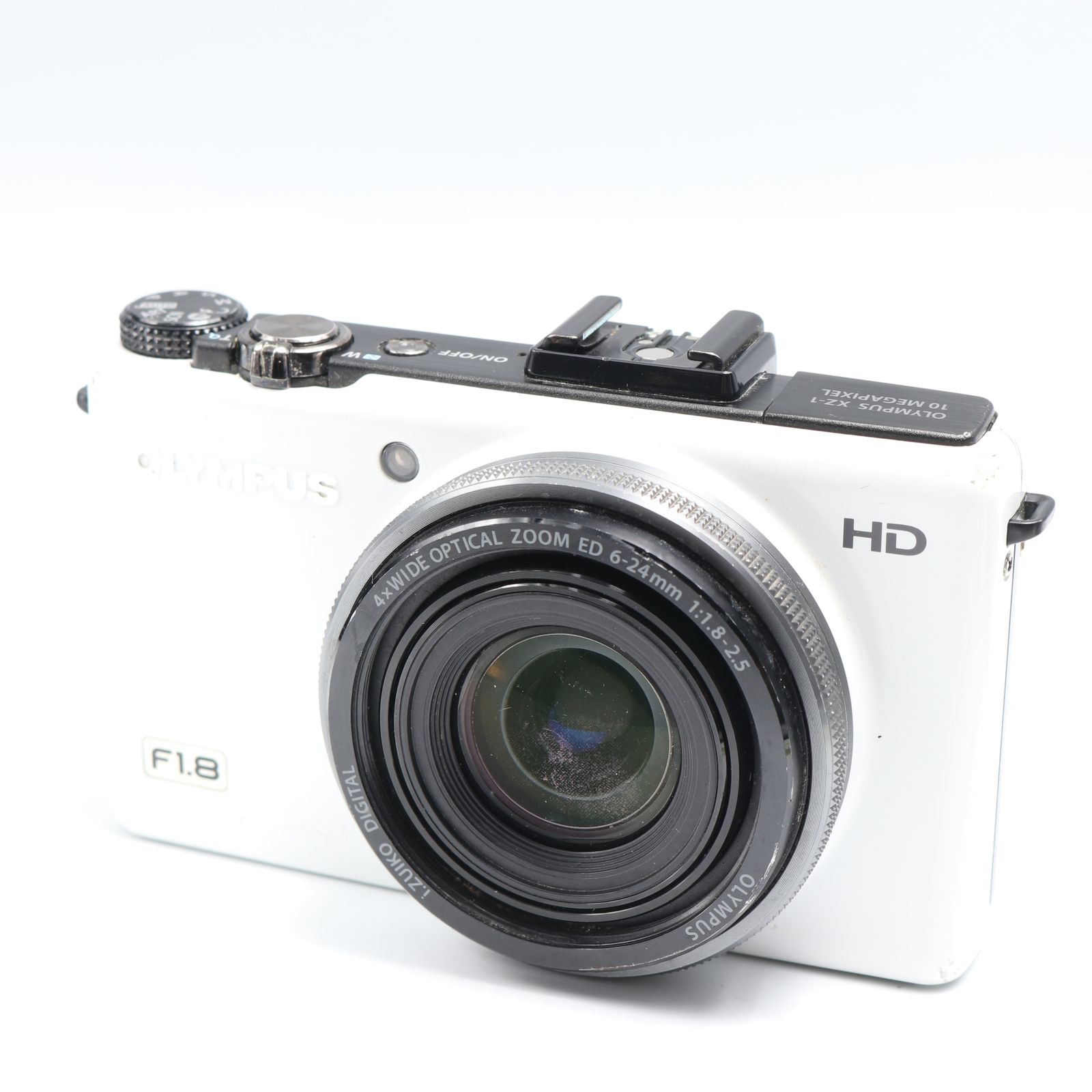 難有品 OLYMPUS デジタルカメラ XZ-1 ホワイト 1000万画素 1|1.63型高感度CCD 大口径F1.8 i.ZUIKO DIGITALレンズ 3.0型有機ELディスプレイ XZ-1 WHT