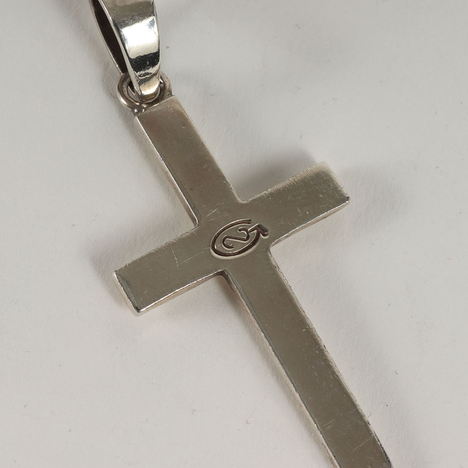 Gaborartory 1/9 Grooved Cross Pendant