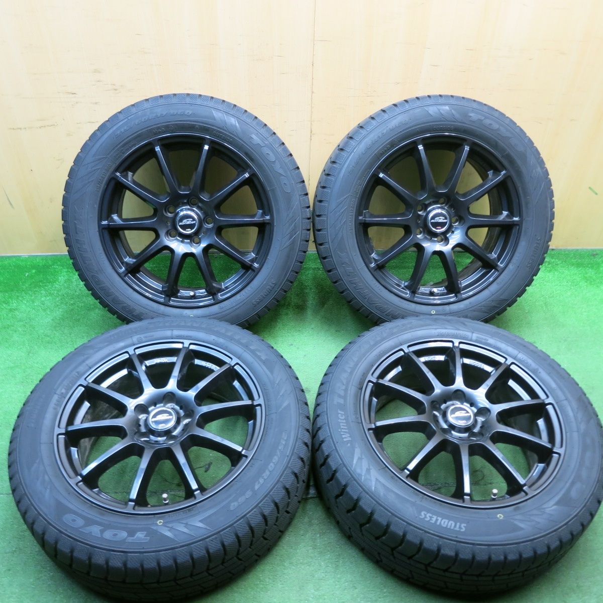 バリ溝！21年！キレイ！9.5分☆スタッドレス 215/60R17 トーヨー 