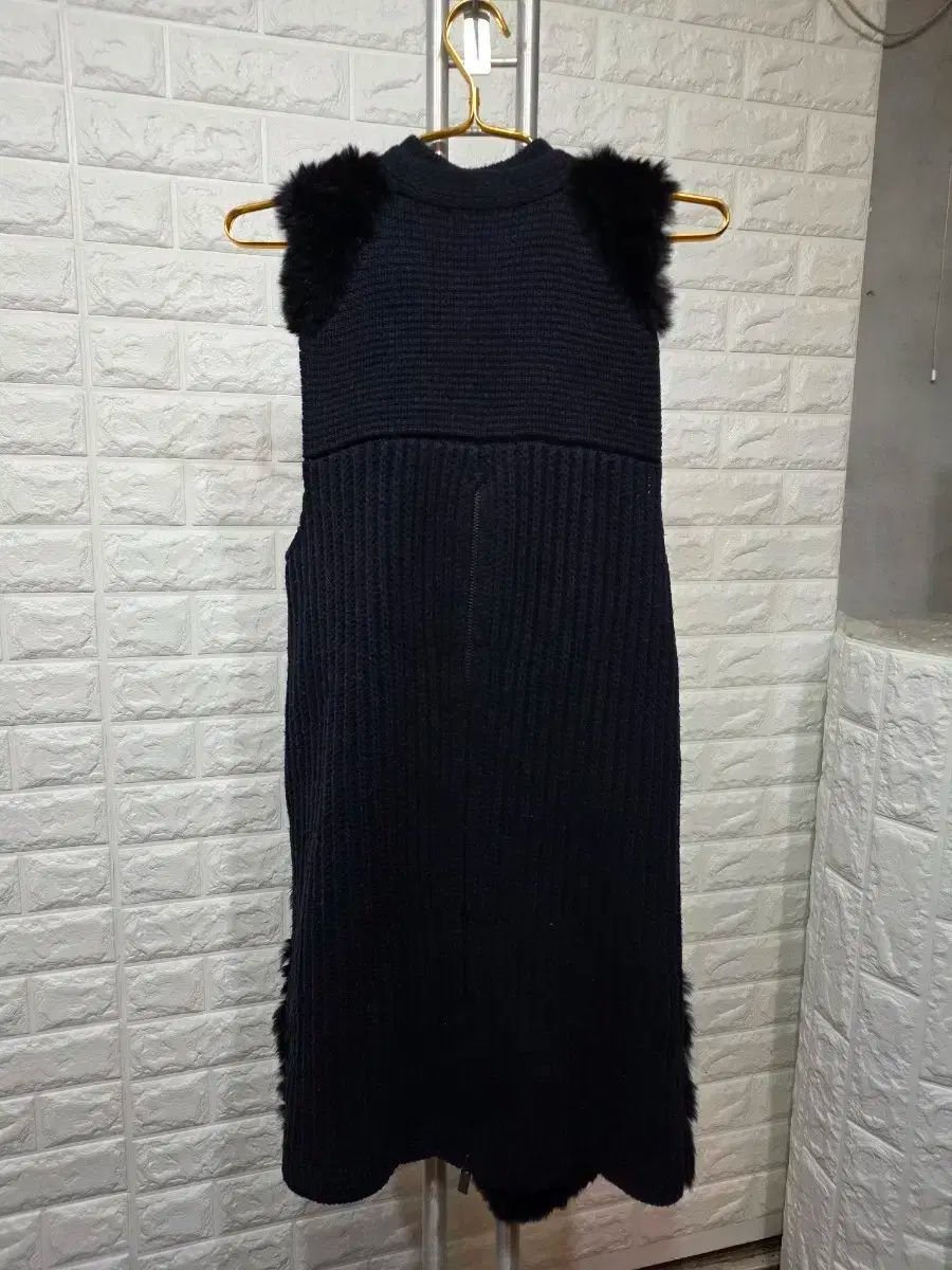 SYSTEM ファー ベスト F 90 ブラック