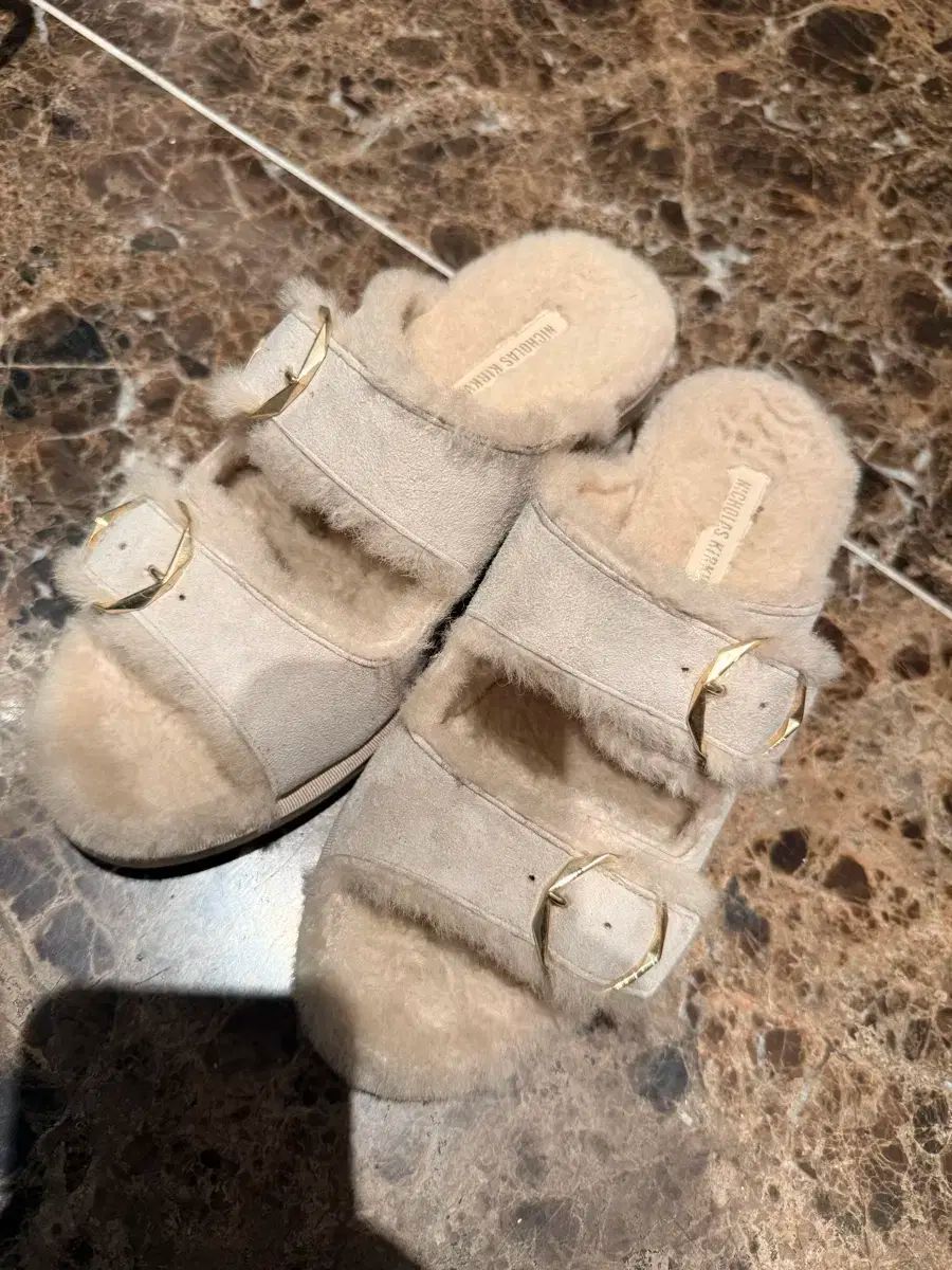 イタリア ニコラス カークウッド カサティ ファー サンダル 36 230 サイズ