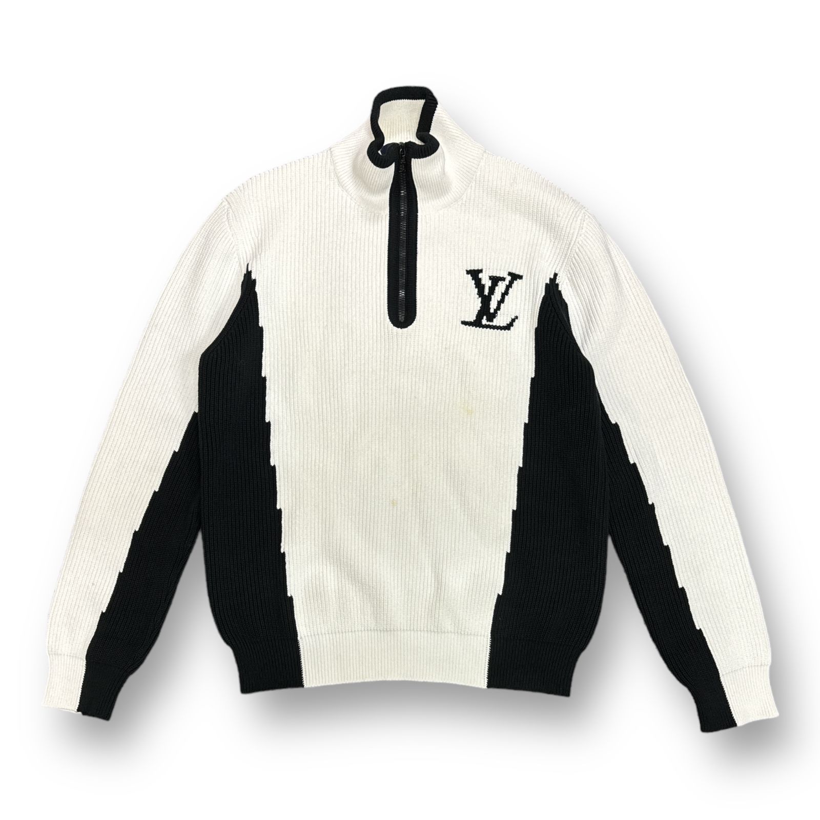 美品　ルイヴィトン　ニット　ロゴ刺繍　XL相当　ジップアップ　ホワイト 美品 ルイヴィトン ニット ロゴ刺繍 XL相当 ジップアップ