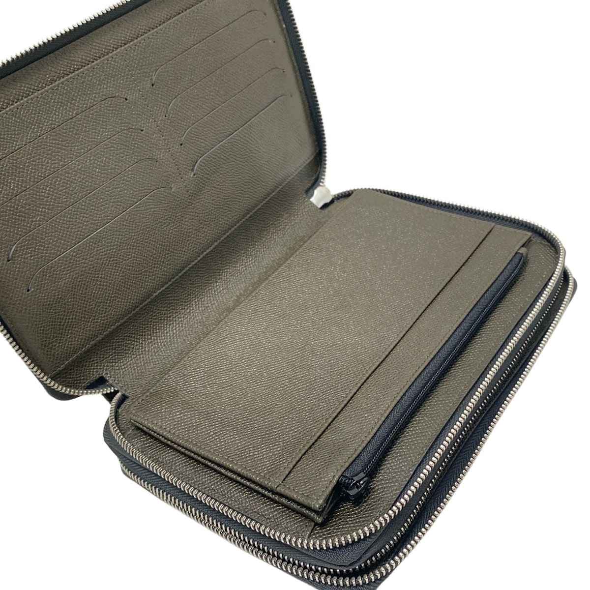 - グレーベージュ