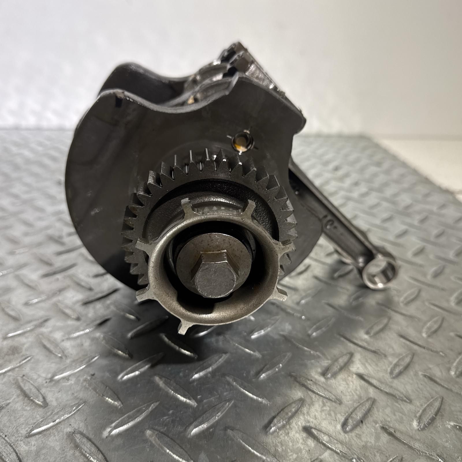 CR80エンジン レストアベース CR80エンジンのオーバーホール