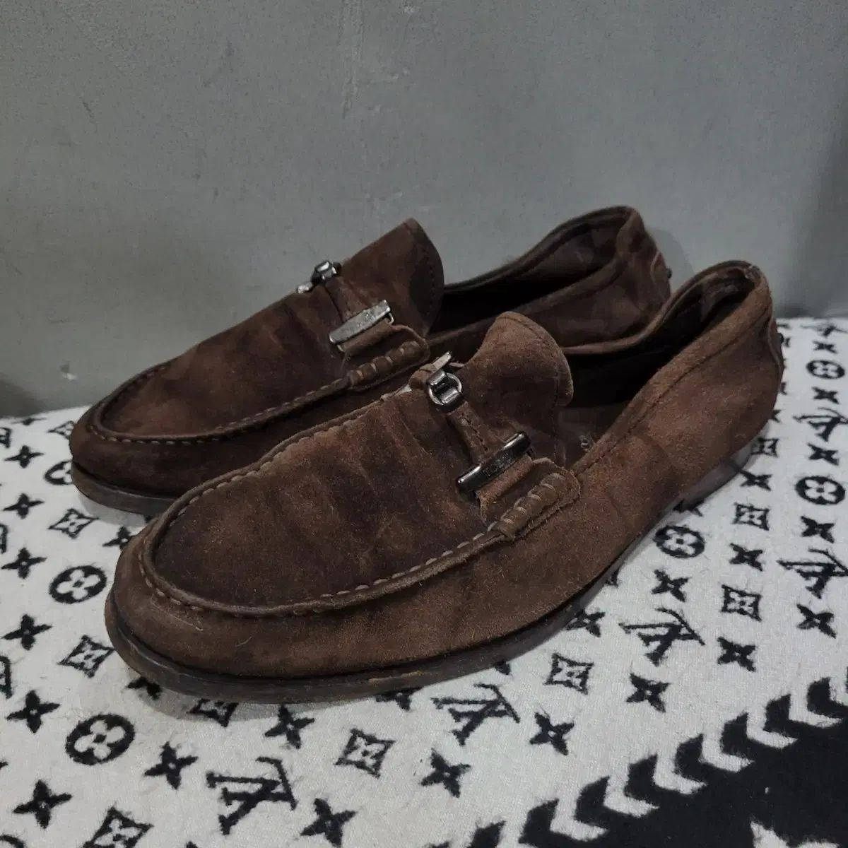 正規品 TOD S トッズ スエード メンズ ローファー