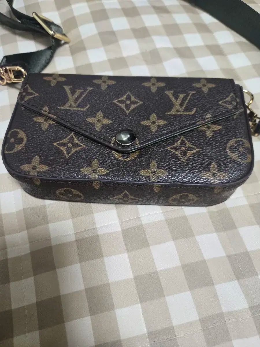 Louis Vuitton(ルイヴィトン) モノグラム ポケット