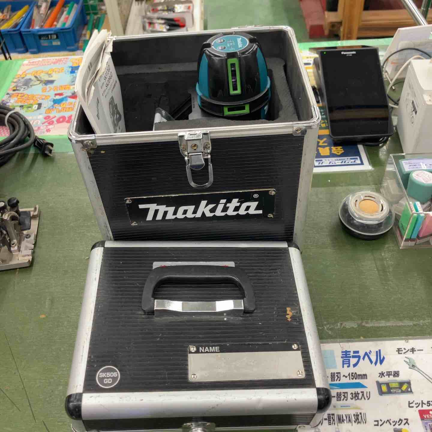 ジャンク品・低価格スタート】 マキタ 10.8V 充電式レーザ墨出し器 