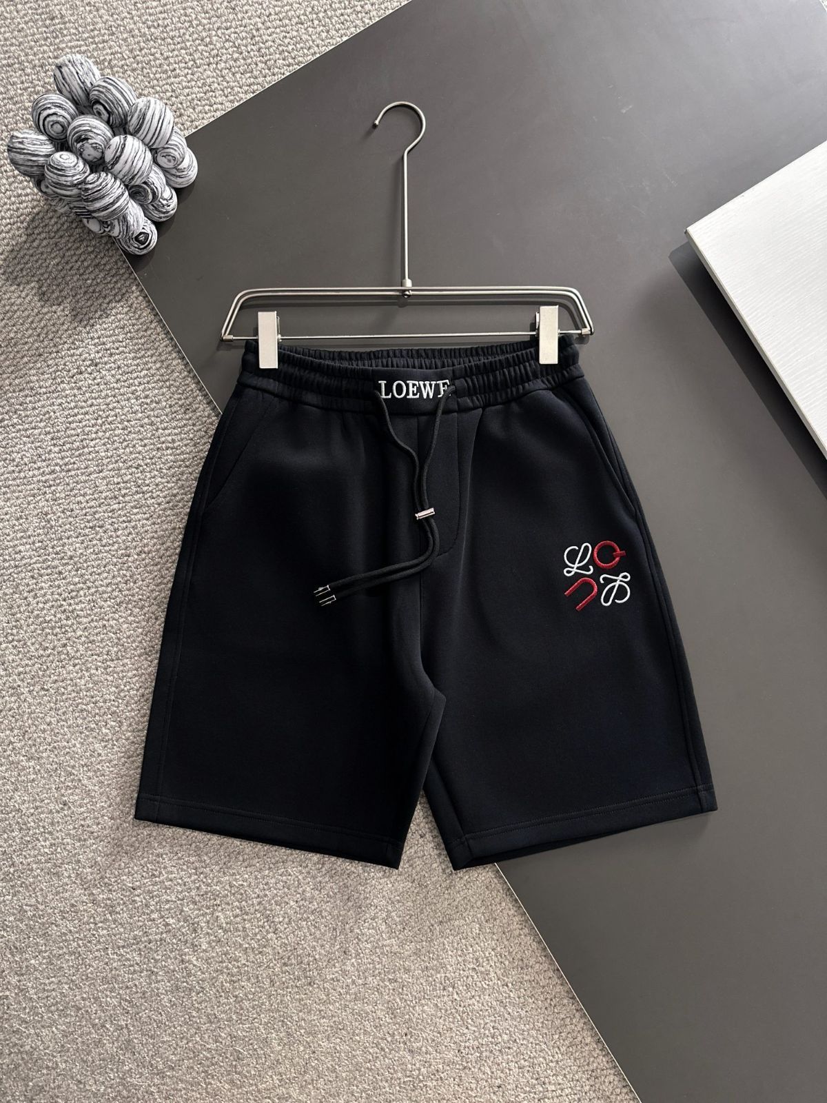 今日 LOEWE 350g デュアルサテントップ ブラック