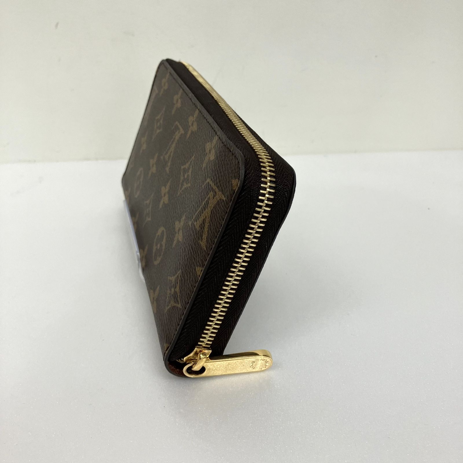 使用数回の極美品】LOUIS VUITTON ルイヴィトン 長財布 ジッピー 