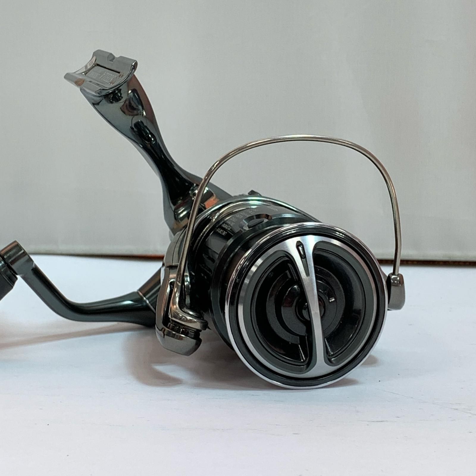 SHIMANO シマノ 22ステラ 2500SHG スピニングリール キズあり