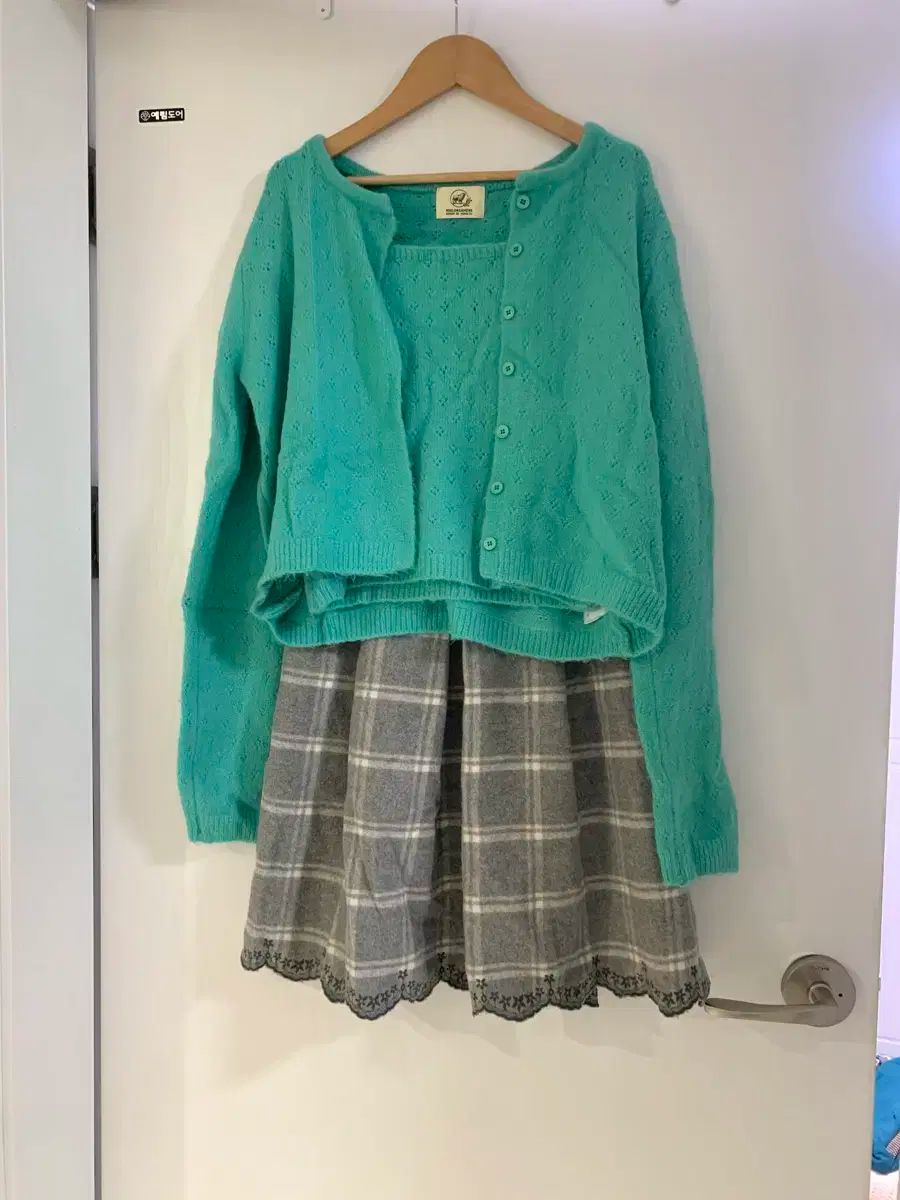 もりセト ミント カーディガン チェック柄スカート