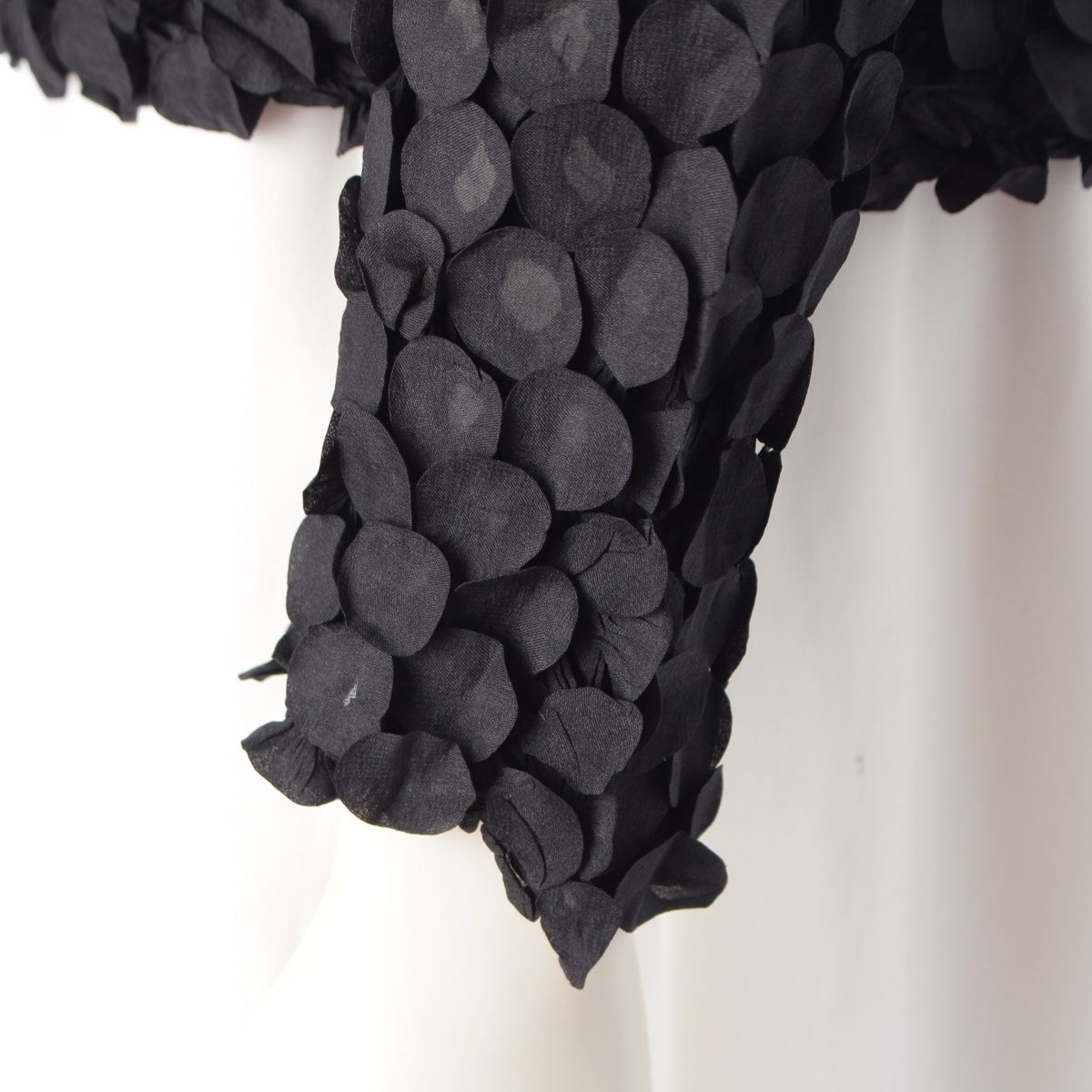 ISSEY MIYAKE - イッセイミヤケ ポップコーン ドット 長袖 変形 カットソー トップス IM14FJ905 ブラック 2【中古】 イッセイミヤケ ポップコーン ドット 長袖 変形 カットソー トップス