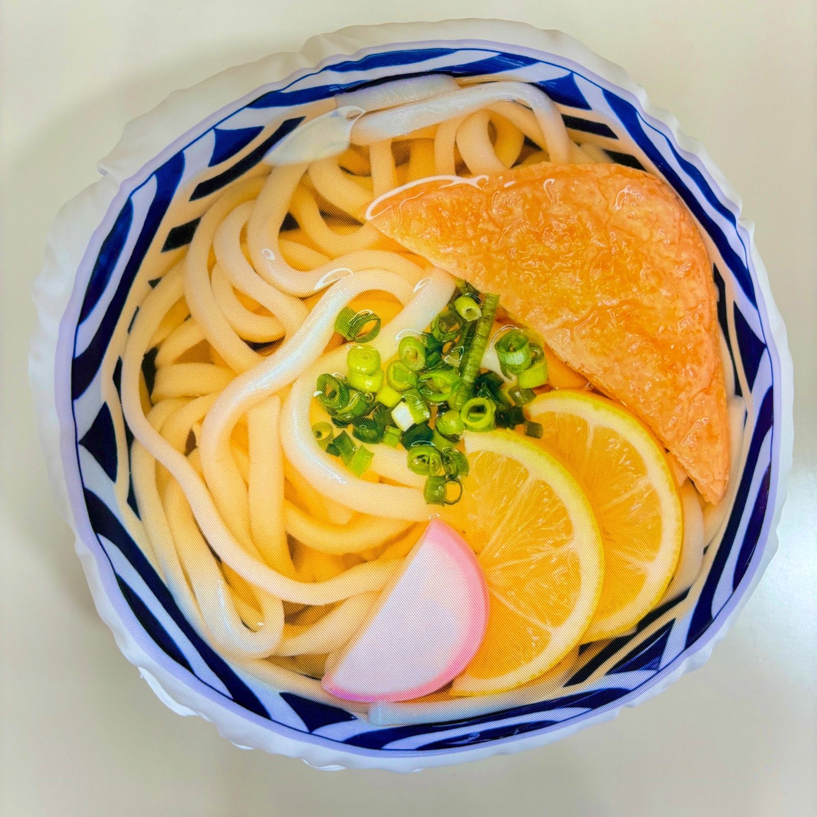 うどんクッション】きつねうどん 丸型 直径45cm 中クッション