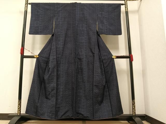 平和屋着物●上質な紬　亀甲間道　正絹　逸品　AABH6855ph 平和屋着物○上質な紬 亀甲間道 正絹 逸品 AABH6855phの通販 by 平和屋