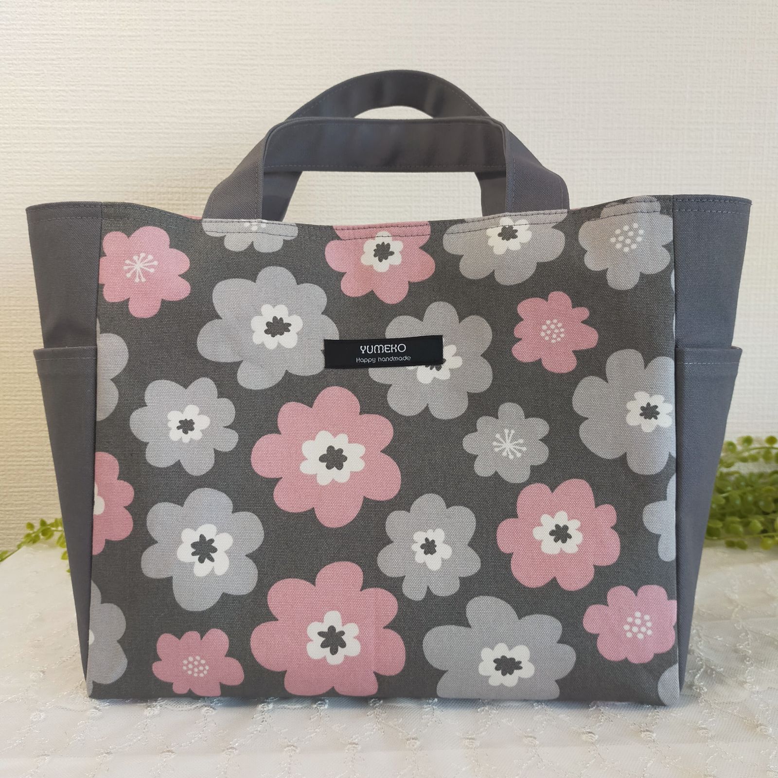 トートバッグ サイドポケット ボックス型 花柄 グレー × くすみピンク