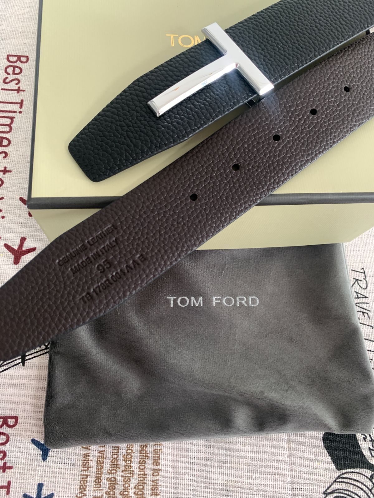 メンズ TOM FORD ベルト リバーシブル 95サイズ 4.0幅【箱付き】 希少】メンズ TOM FORD ベルト リバーシブル 4.0幅【箱付き