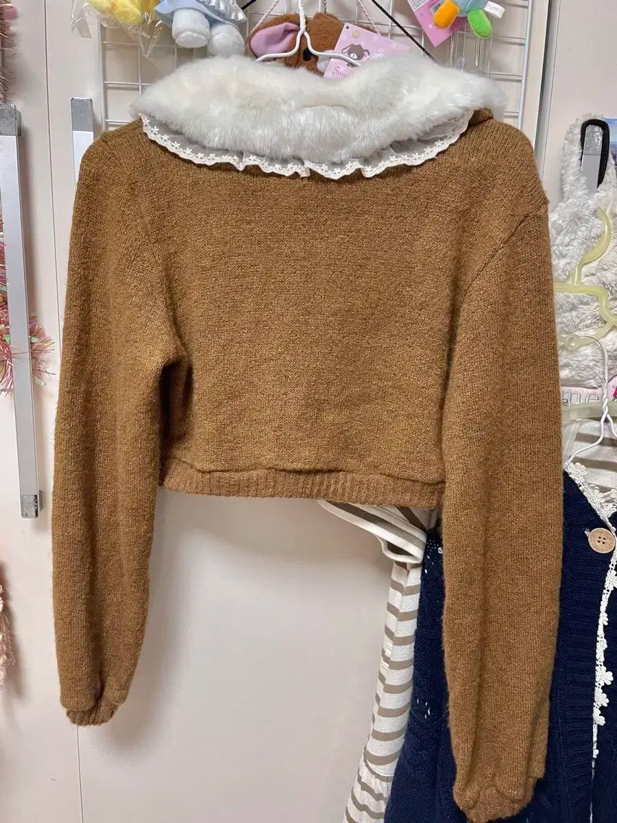 リズリサ ラテギャル ピンタレスト 必須アイテム ファー クロップド カーディガン ブラウン