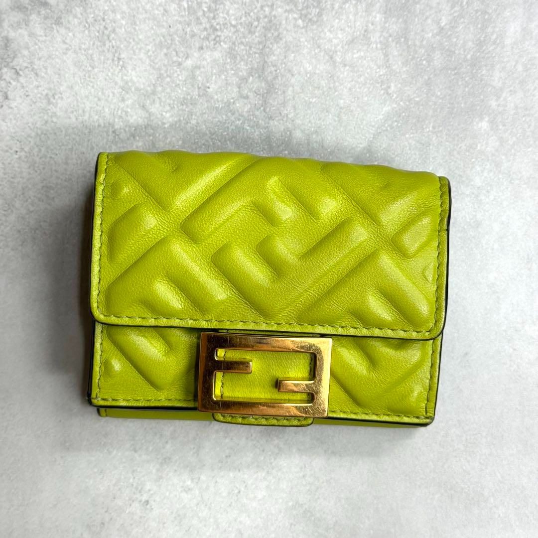 FENDI バゲット マイクロ 三つ折り財布 25年春夏新作 FENDI バゲット