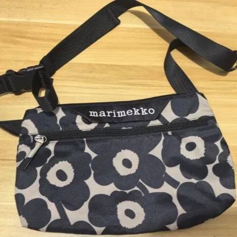【2024AW】マリメッコ/ Neat Crossbody Unikko Small バッグ Marimekko Neat Crossbody Unikko Small – KIITOSlife