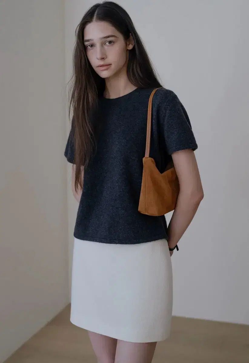 ベニューエット ニーズ スカート クリーム xs