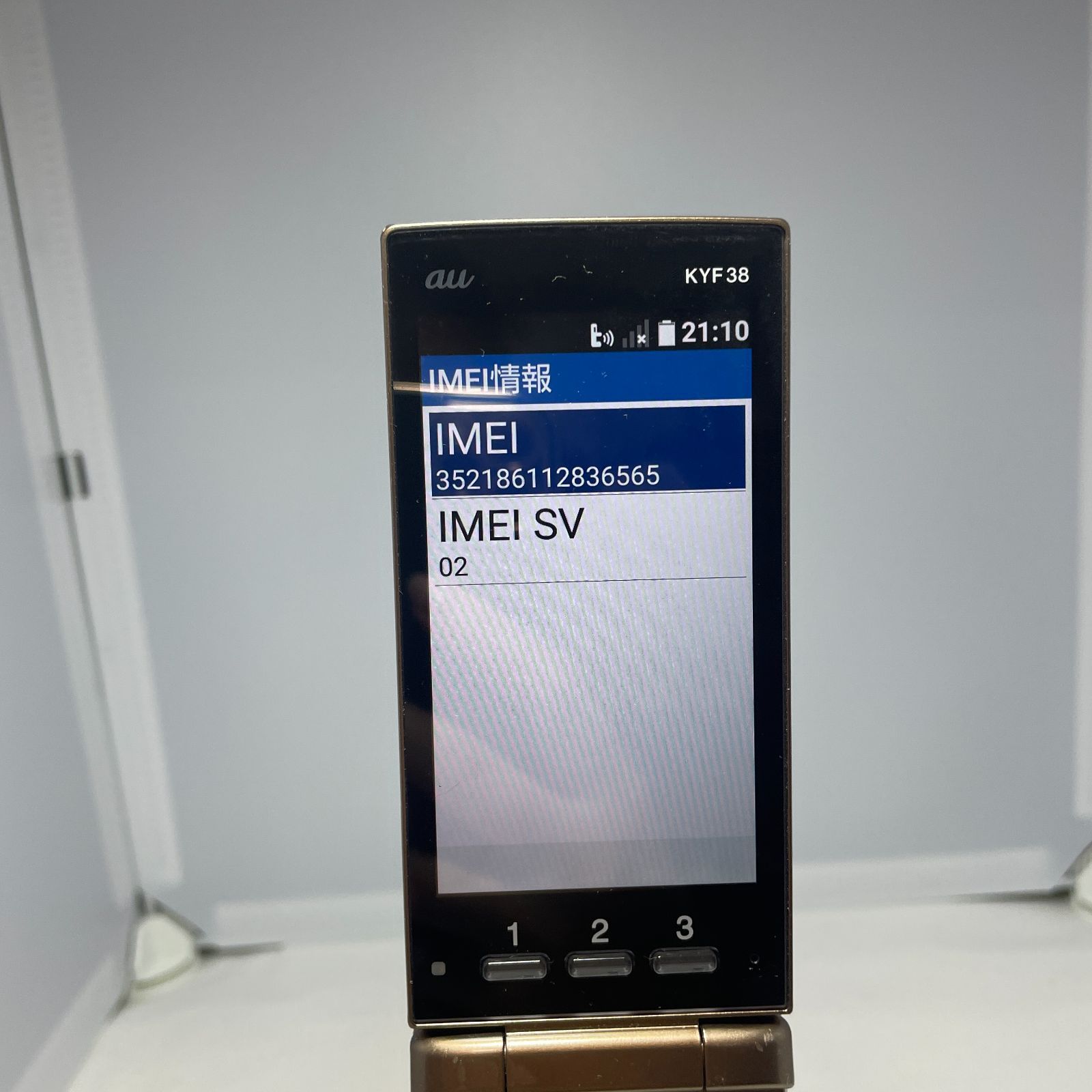 かんたんケータイ KYF38 ゴールド au android ガラホ G24 - メルカリ かんたんケータイ KYF38 ゴールド au android ガラホ G24 - メルカリ