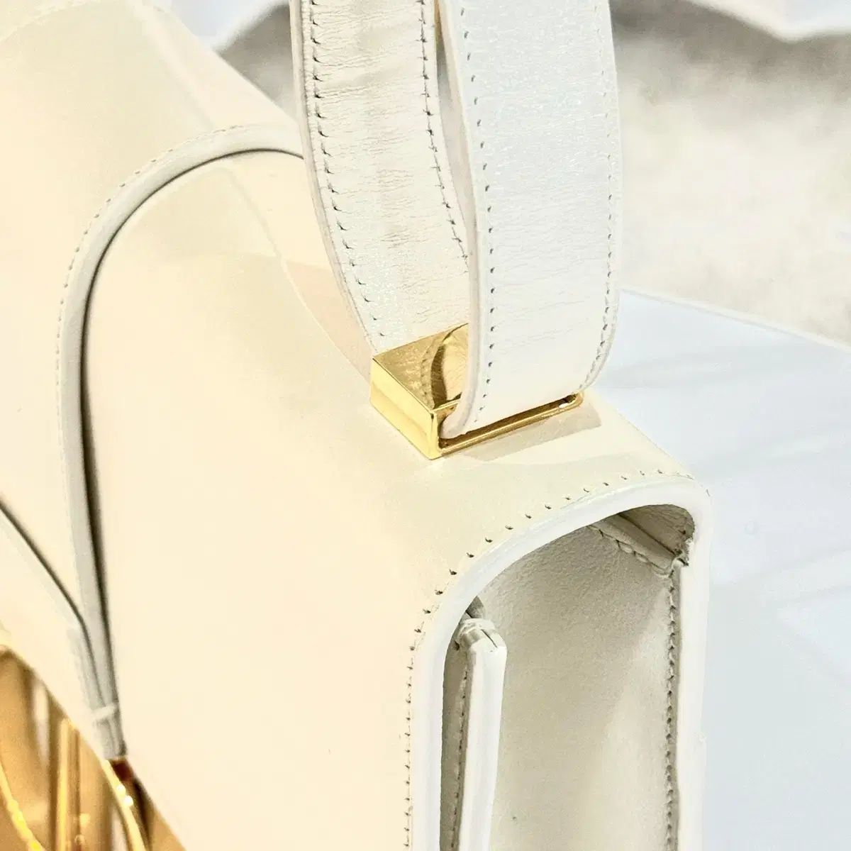 ほぼ Dior