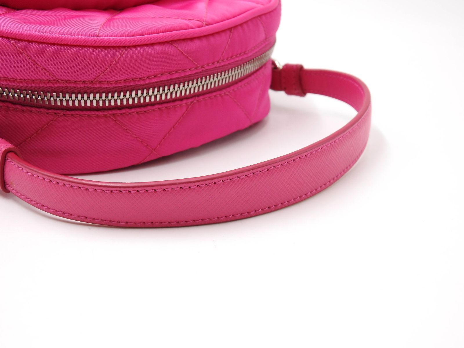 ピンク シルバー金具