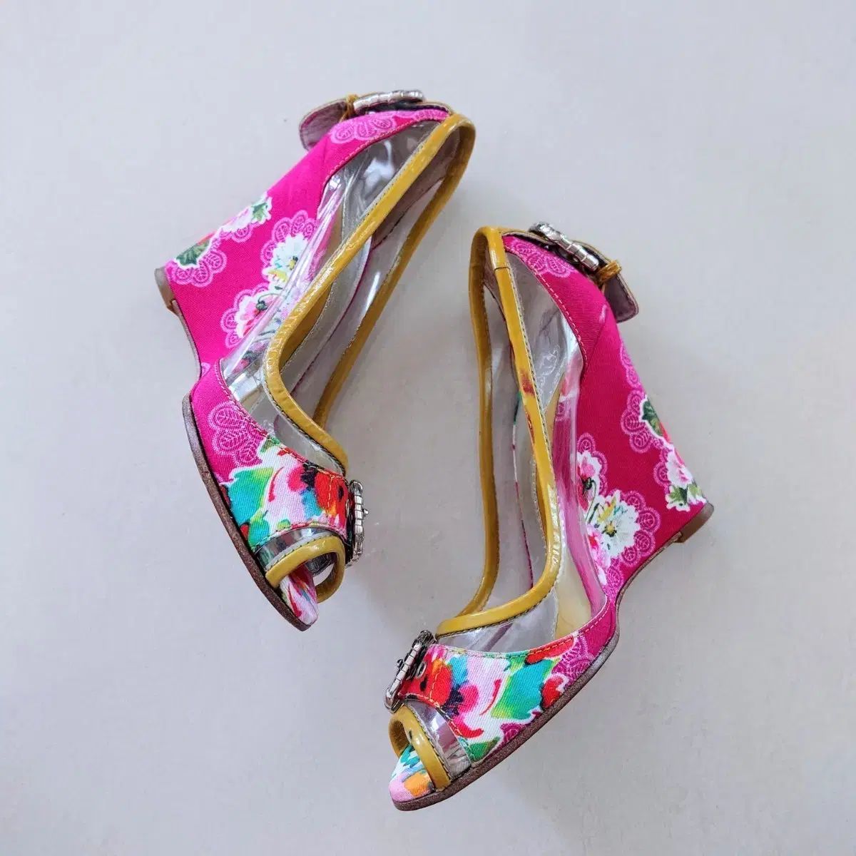 楽天市場】prada サンダル 中古の通販 PRADA フラワー装飾 ゴールド