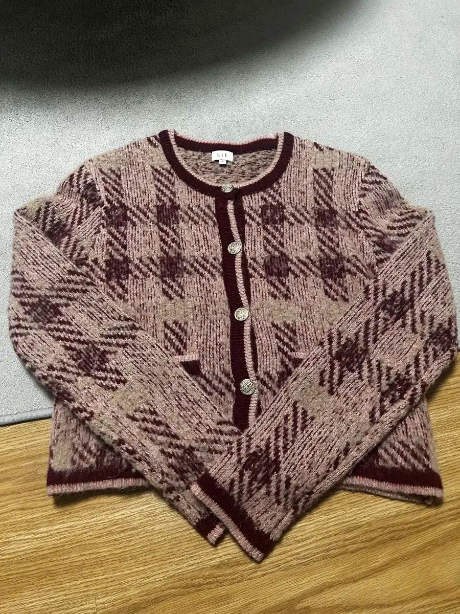 シエ ルナ フラッシュ CHECK カーディガン ワインミックス S