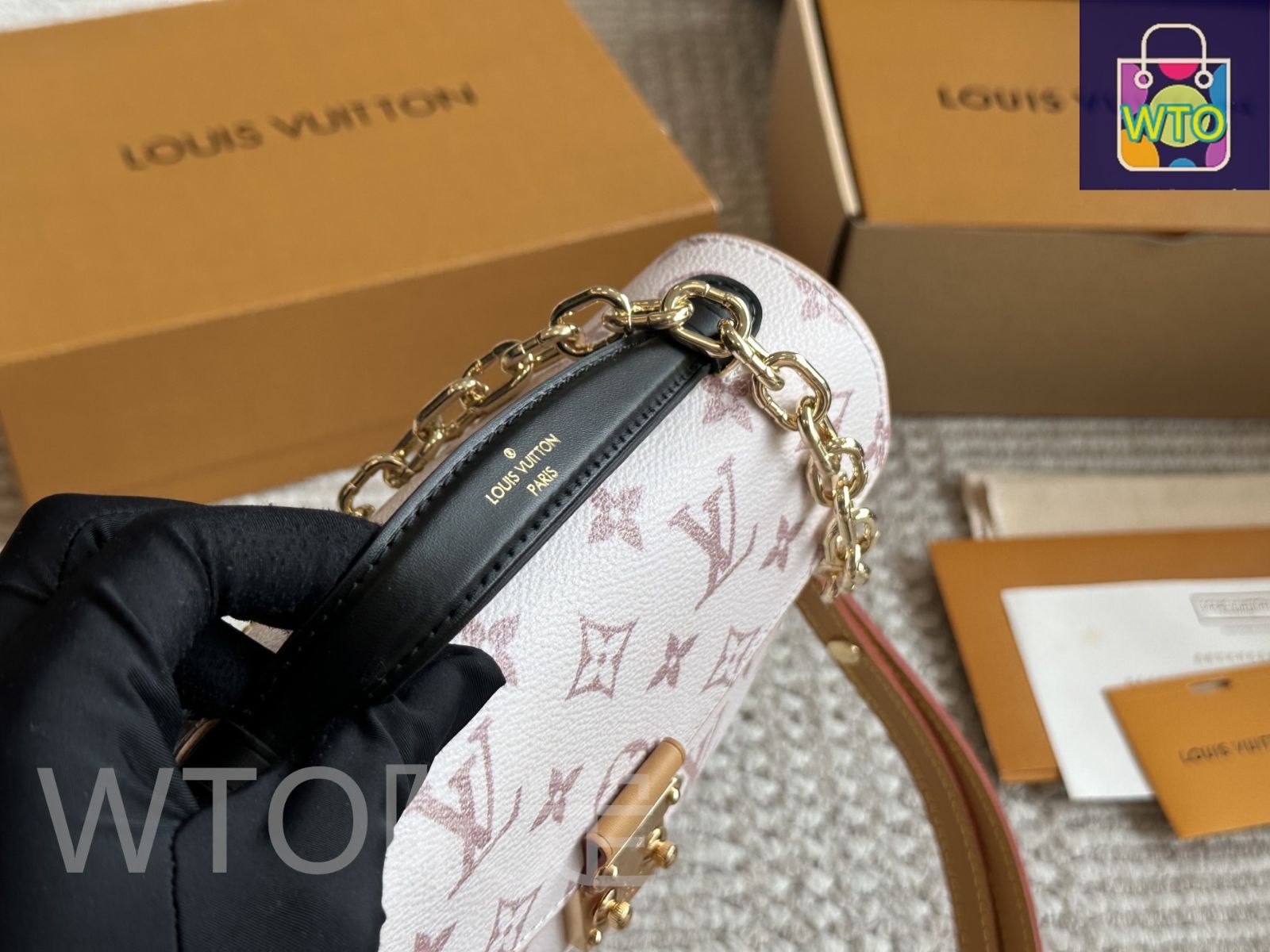 ルイヴィトンバック　即購入⭕️　早い者勝ち‼️ 今日特価】Louis Vuitton ルイ・ヴィトン メッセンジャーバッグ