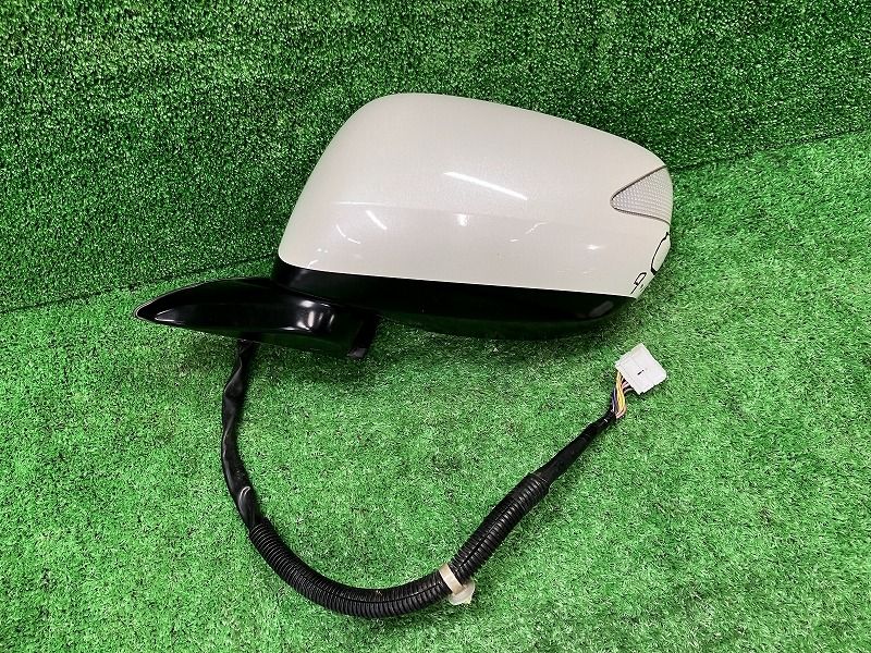 フィットシャトル GG8 左サイドミラー ドアミラー 15X Lパッケージ 4WD M36 76258-TF0-J31 NH624P